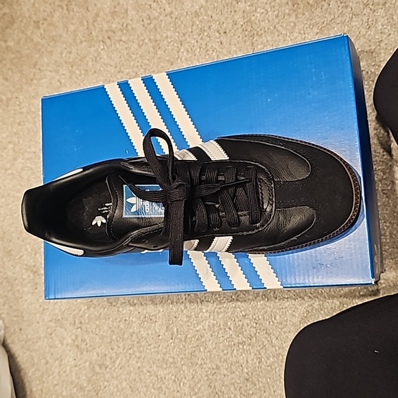 adidas Shoes - Samba Adidas